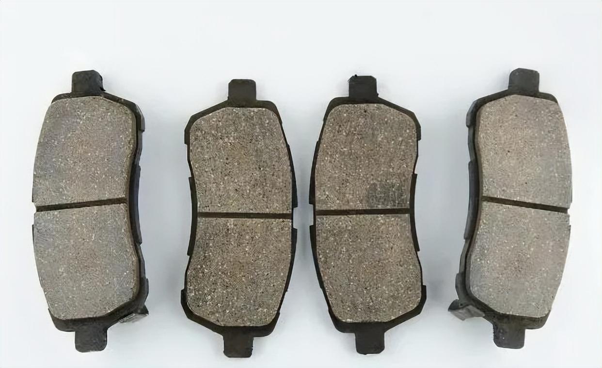 汽车起步松刹车时有咯噔异响,汽车刹车异响价目表