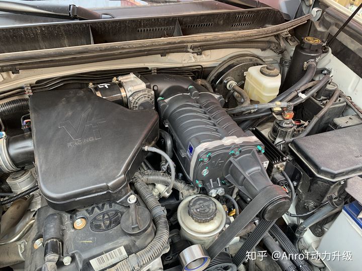 丰田普拉多2700到底肉不肉,丰田普拉多2700价格油耗