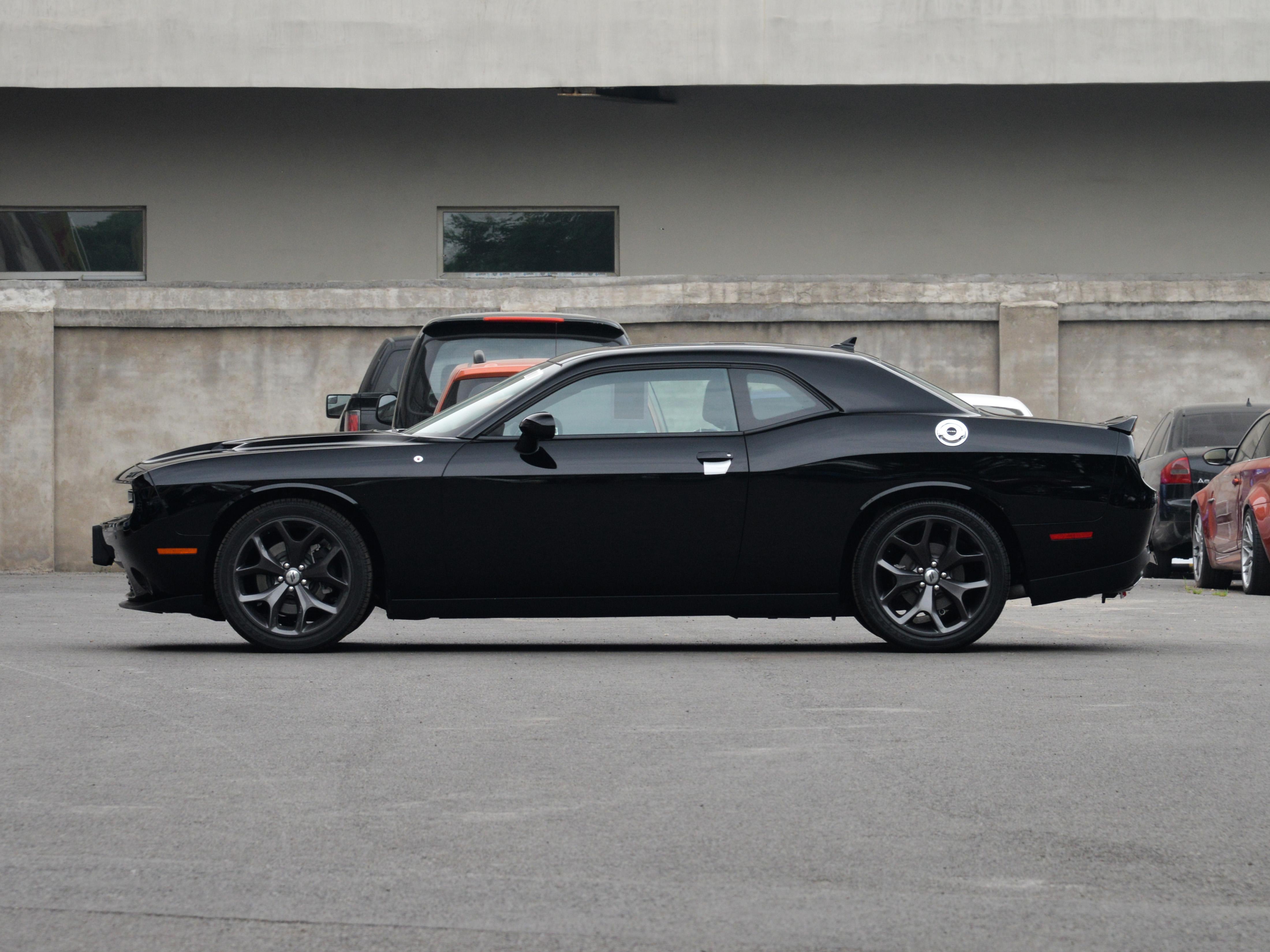 2018款道奇挑战者3.6车身参数,下一代道奇挑战者v63.0