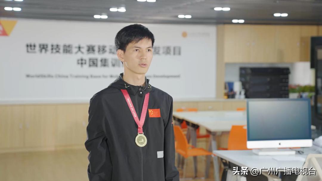 谈校有鸿儒,谈笑有鸿儒节目