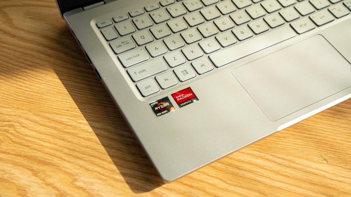 宏碁传奇go2023款游戏评测,宏碁传奇go2023刷新率