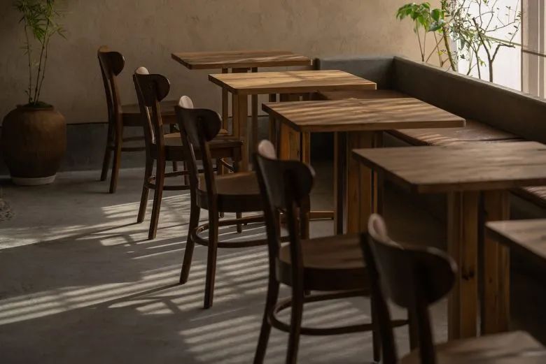 西城创意餐馆设计风格,新型餐馆造型设计