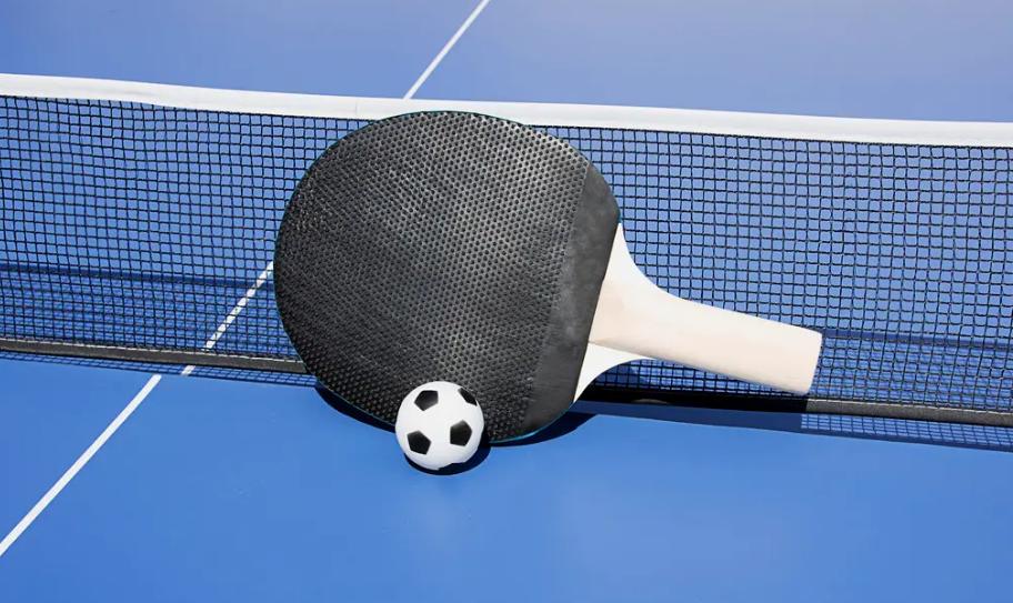 乒乓球和足球哪个简单,乒乓球与足球