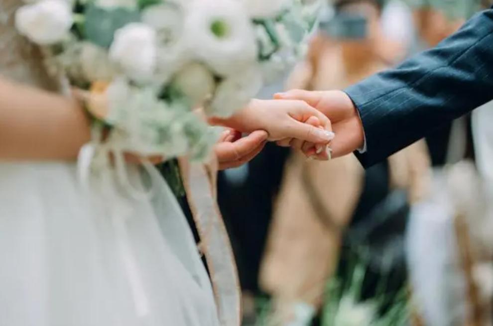 85后入殓师：每年处理5000具遗体，从不参加婚礼，亲妈嫌弃不吉利