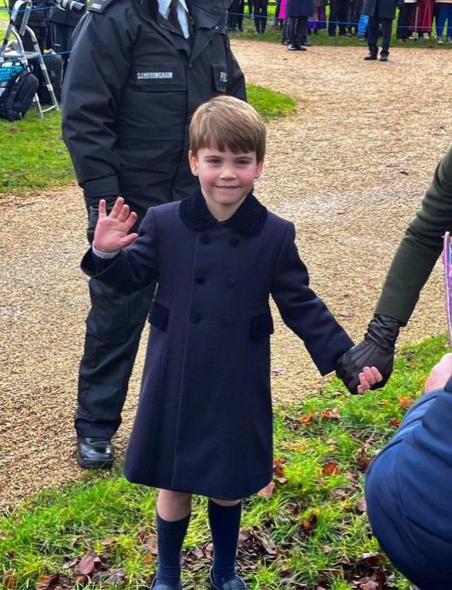 英国王室可爱小公主,英国王室安妮公主出席活动