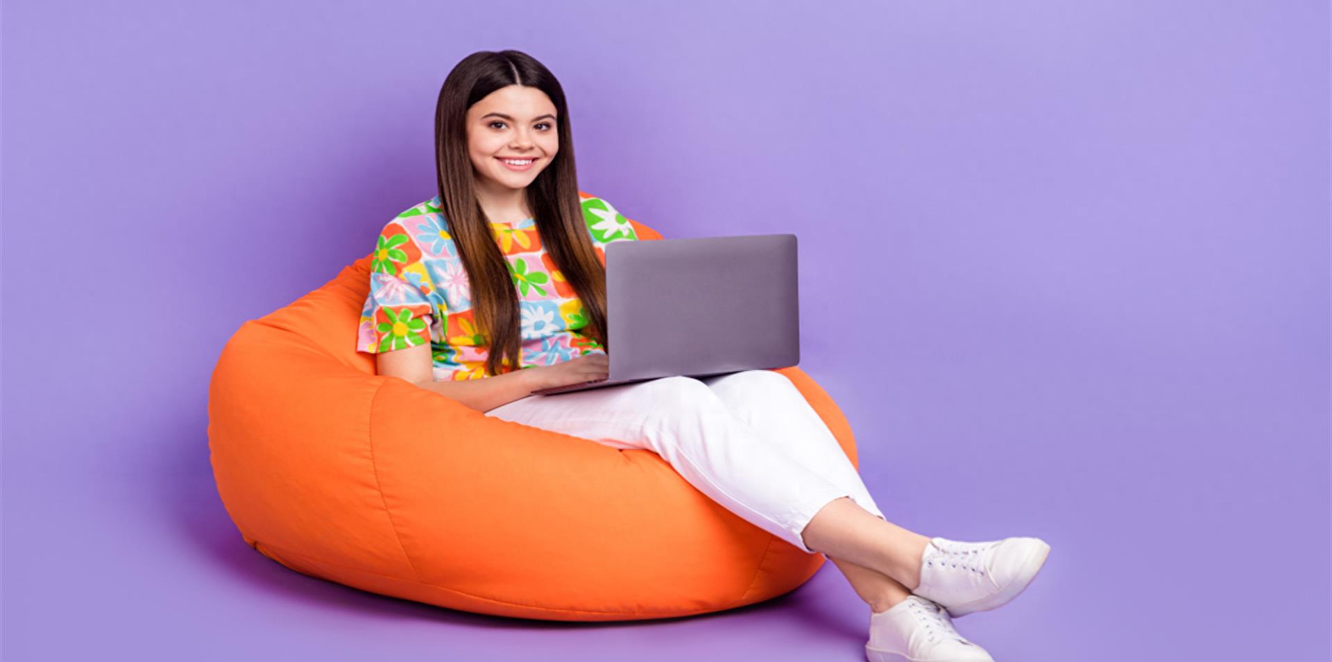 哥哥欠妹妹钱不还怎么办,哥哥欠妹妹有钱迟迟不还