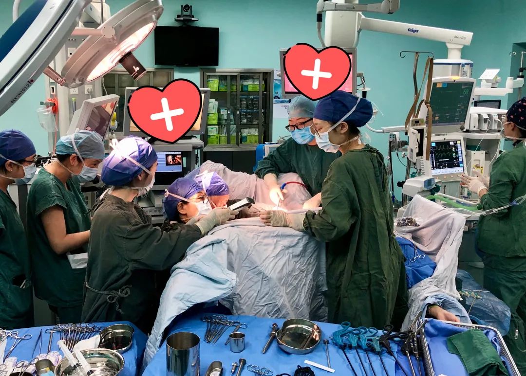 【科普】5岁时一场车祸,让她“尿”出月经、无法*生活性**...5小时手术重建盆底,终获新生!