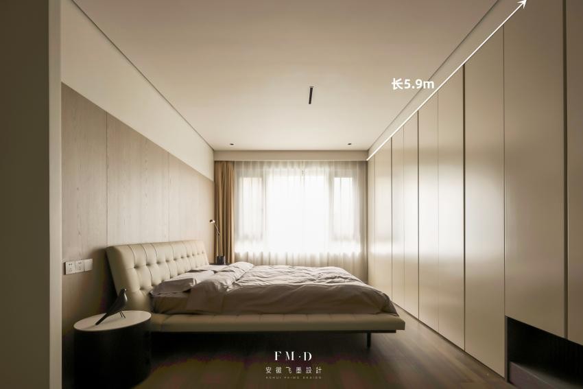 卧室床尾怎么布置好看,卧室床尾空间小怎么布置