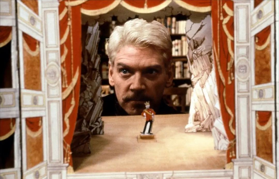 莎翁哈姆雷特哪个版本最好,哈姆雷特和斯通