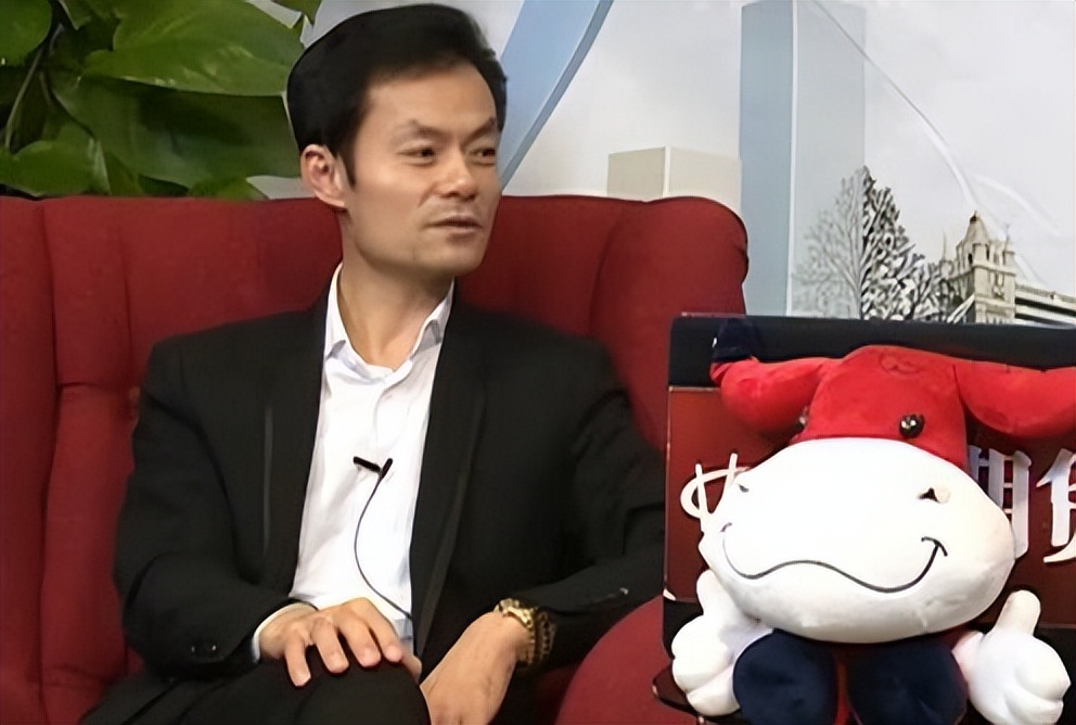 山东农民，初中学历，养过猪，却靠做期货身家10亿，凭啥？