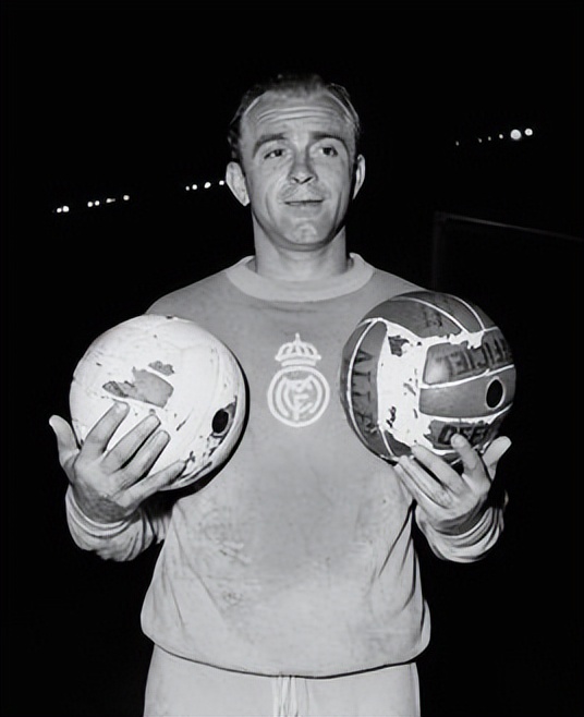 世界十大男足排行榜,世界男足运动员排名最新排名