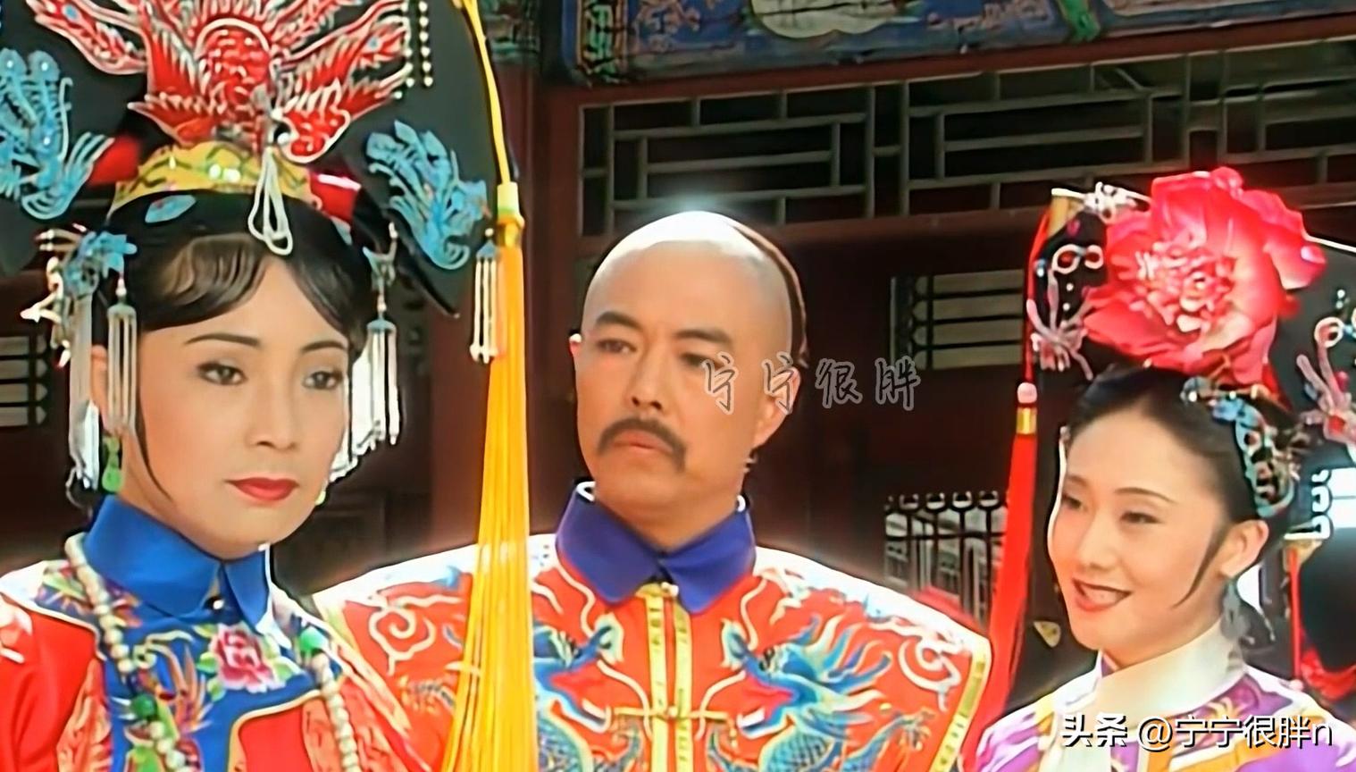 再看还珠格格颠覆三观,为什么还珠格格中小燕子惹人厌恶