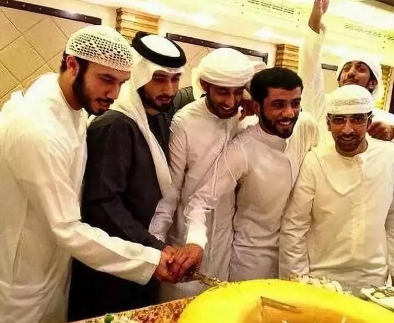 迪拜哈曼丹王子年龄,迪拜王子哈曼丹跳舞视频