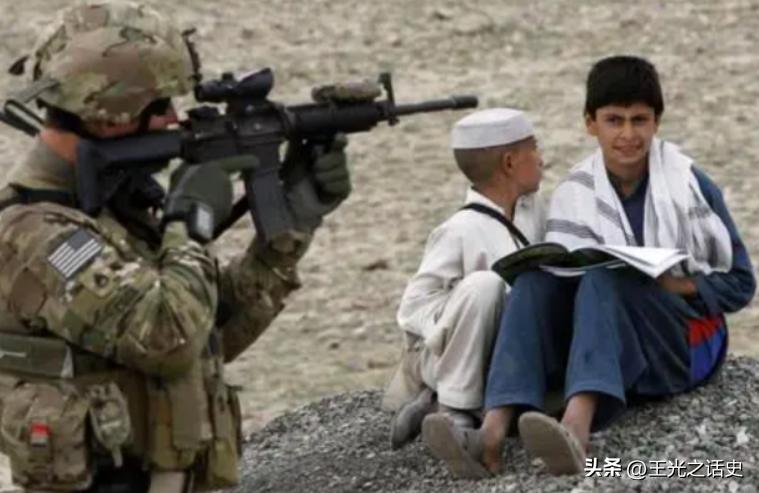 我不为911哭泣，因为我不是美国人；我也不会嘲笑911，因为我是人