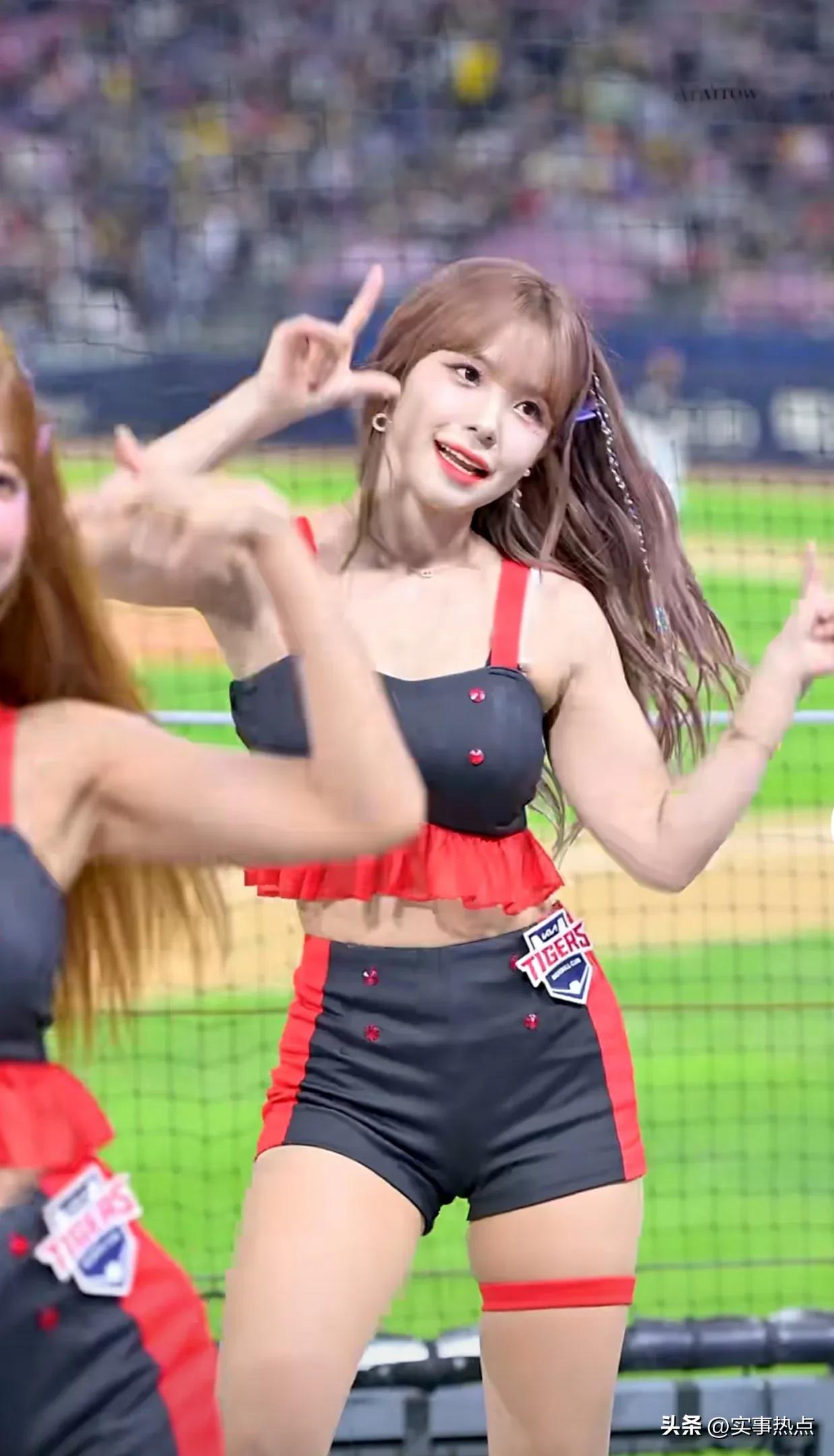 世界杯三名女生跳舞,世界杯各国美女大比拼