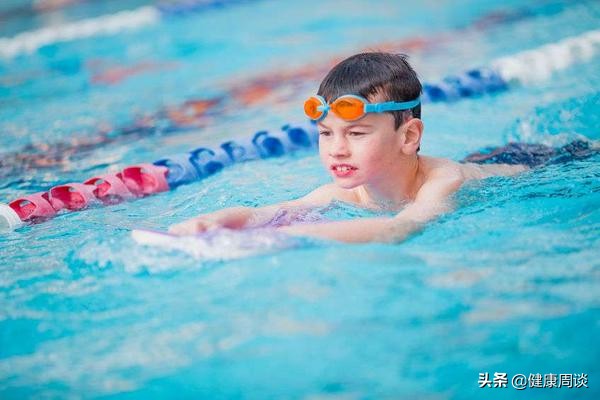 新生儿疝气会导致哭闹吗,新生儿疝气会不会肚皮痛