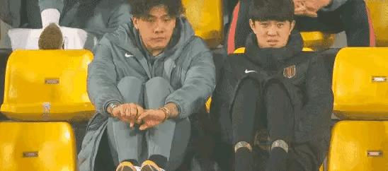 遭两记闷棍打不醒!谁能承认你是王者?