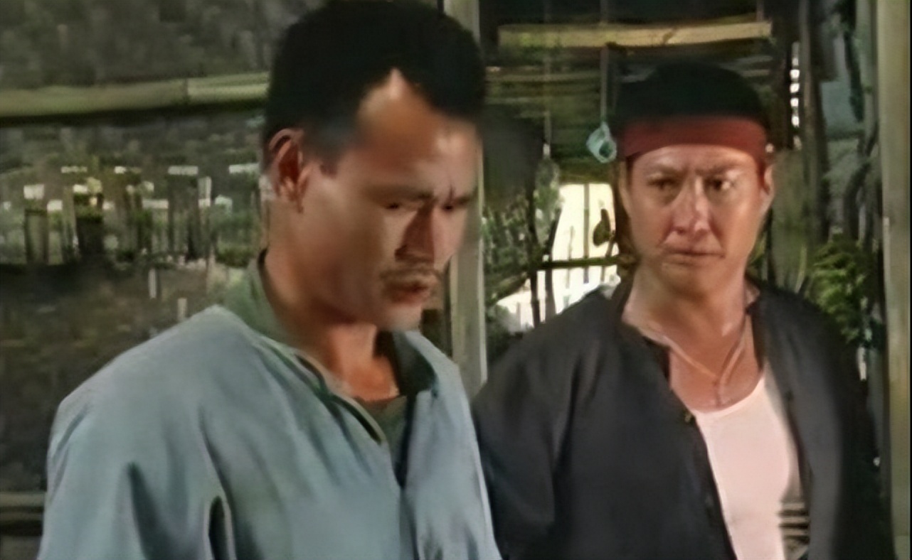 成龙为什么不敢惹洪金宝,成龙的大哥洪金宝