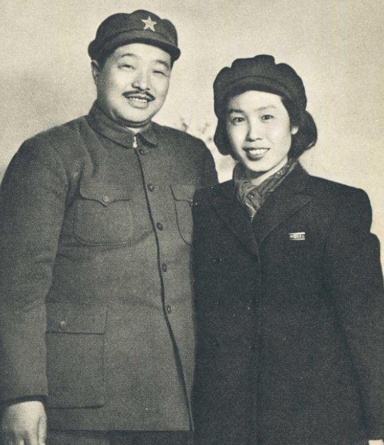 65年，叶群跑到贺龙家问薛明：23年前你说我坏话的事还记得吗？