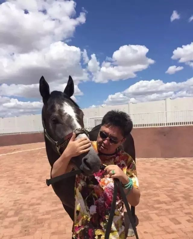 于谦相声论职业,于谦说相声赚钱多还是演戏赚钱多