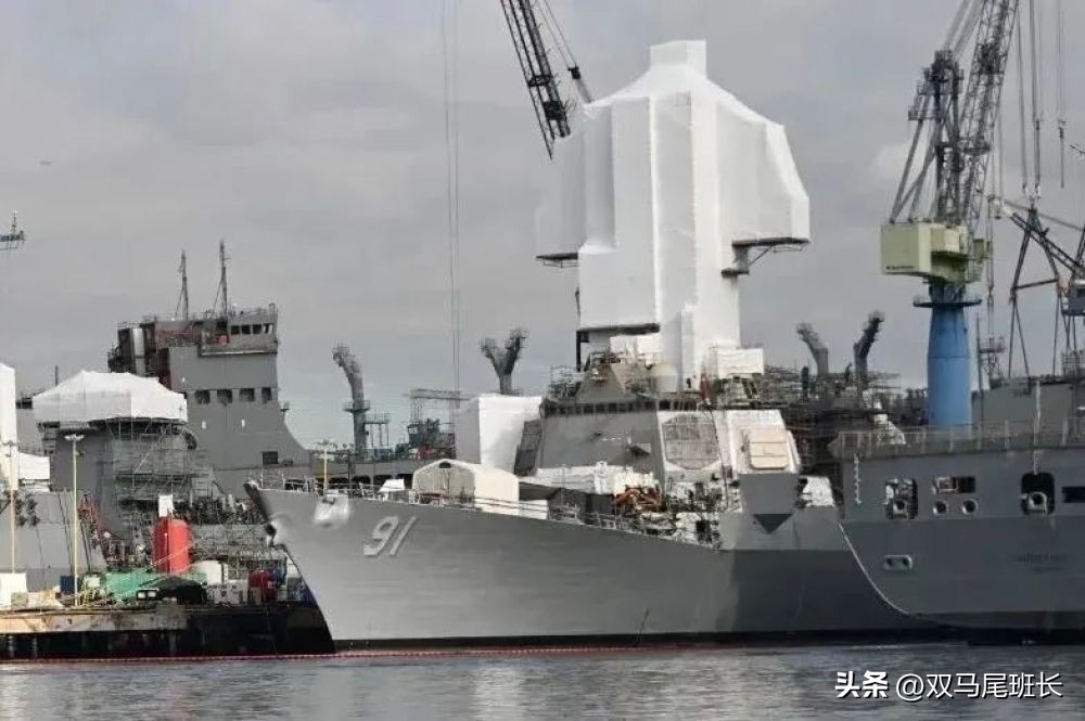 急眼了！中东土豪看上中国052D，美军部长破口大骂：他们船有问题