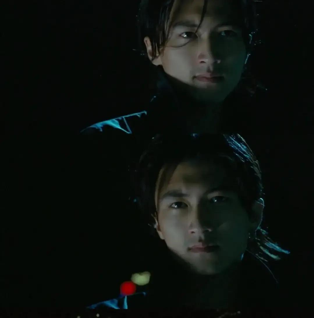 谢霆锋王菲现身机场动图图文,谢霆锋王菲现身机场视频