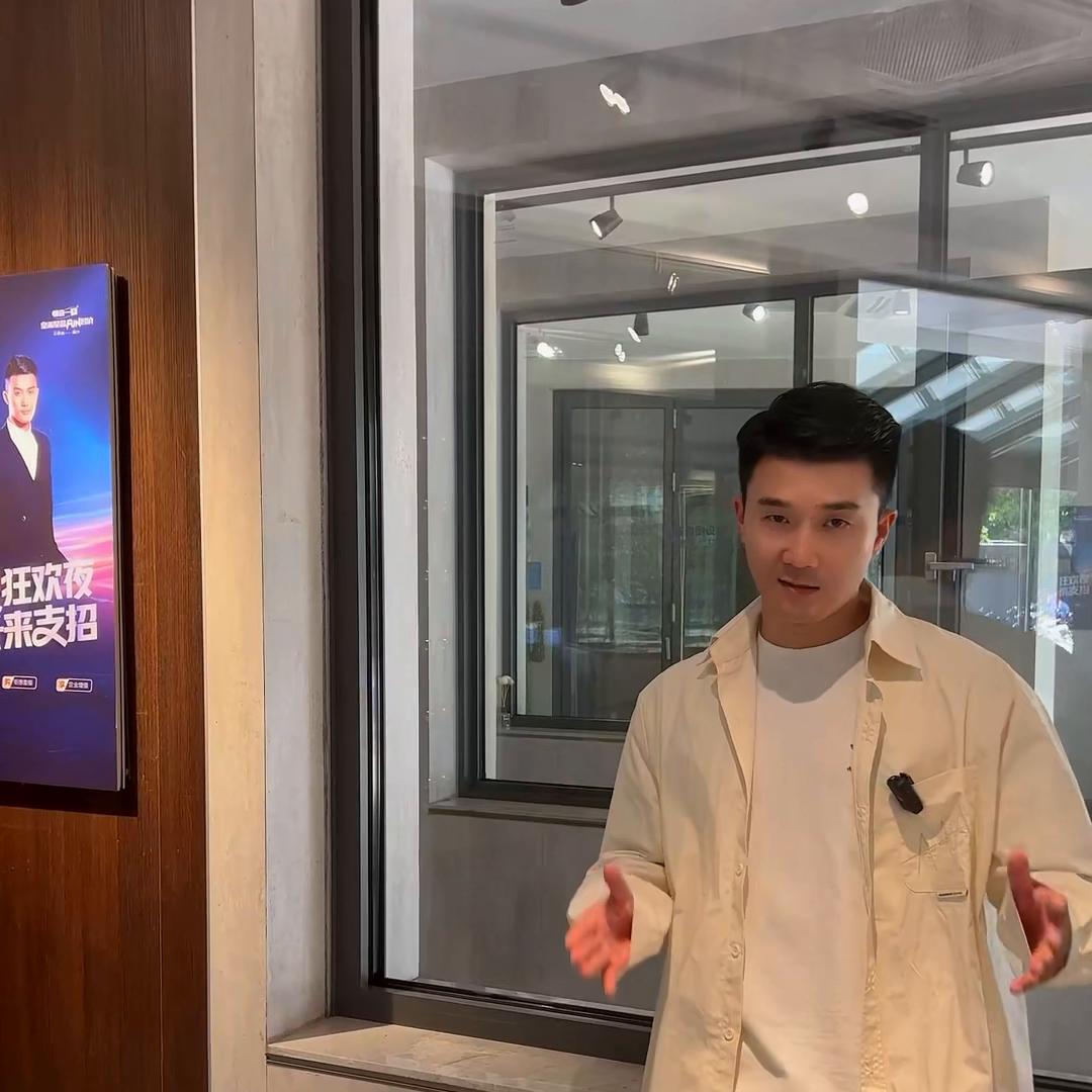 皇派门窗专访,皇派门窗十大优势