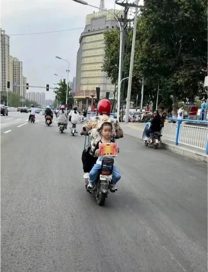 ​好喜欢幽默的互联网友人|冷段子2299去年今日1941