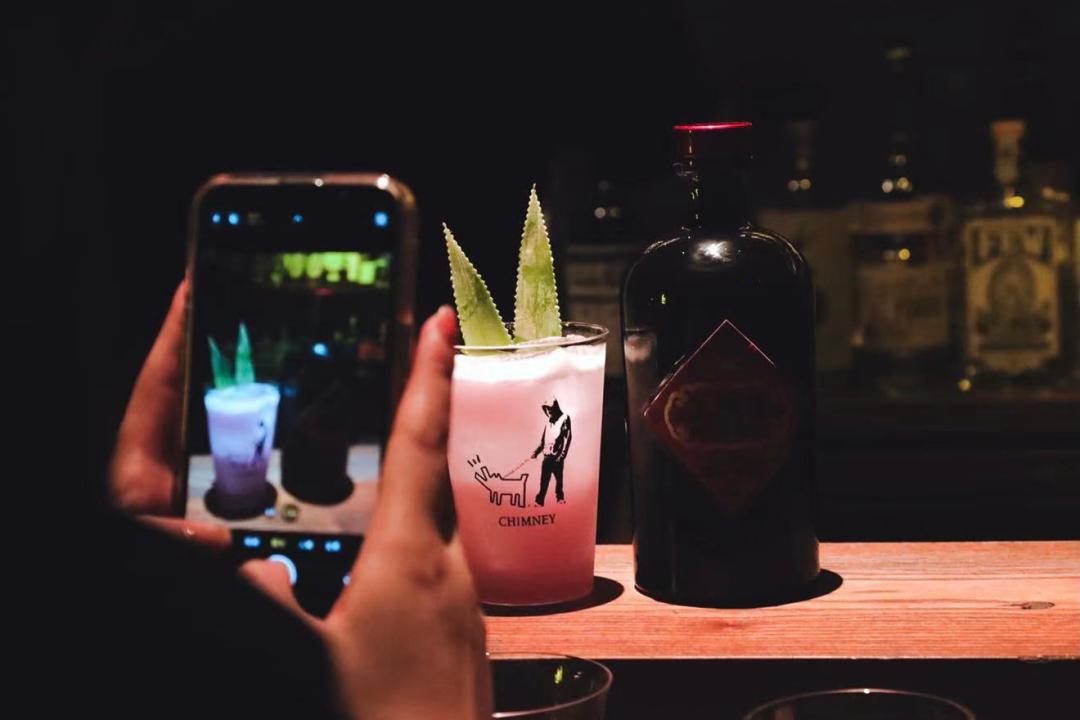 _,¦3」∠_想空腹在杭州酒吧正经喝醉，可真难！