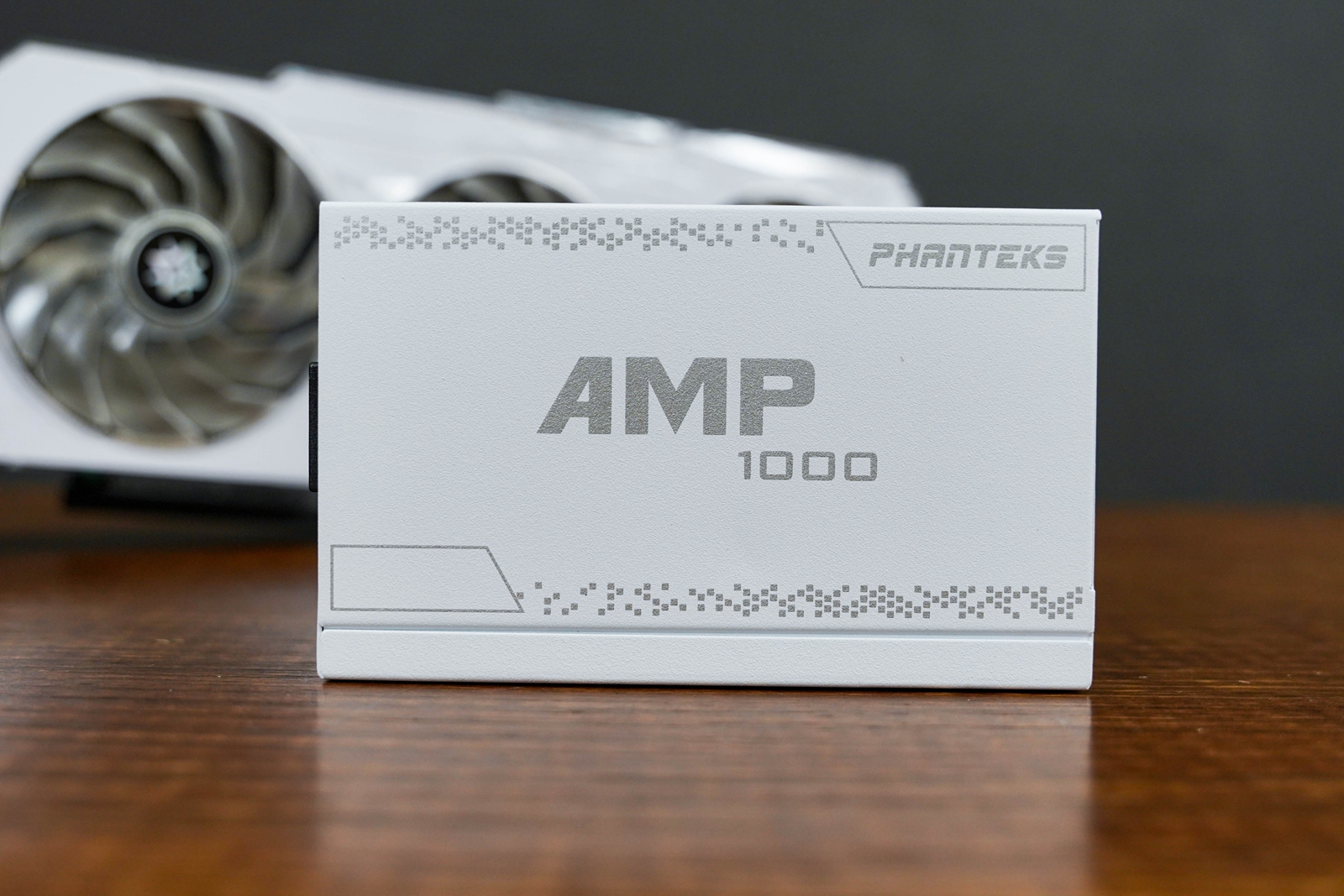 豪砸3万预算工作机，12900K+RTX3090Ti+32GCVNDDR5顶配纯白装机