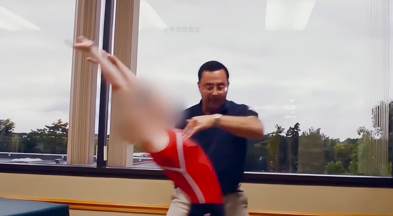 美国体操运动员性侵事件,美国体操前队医性侵案