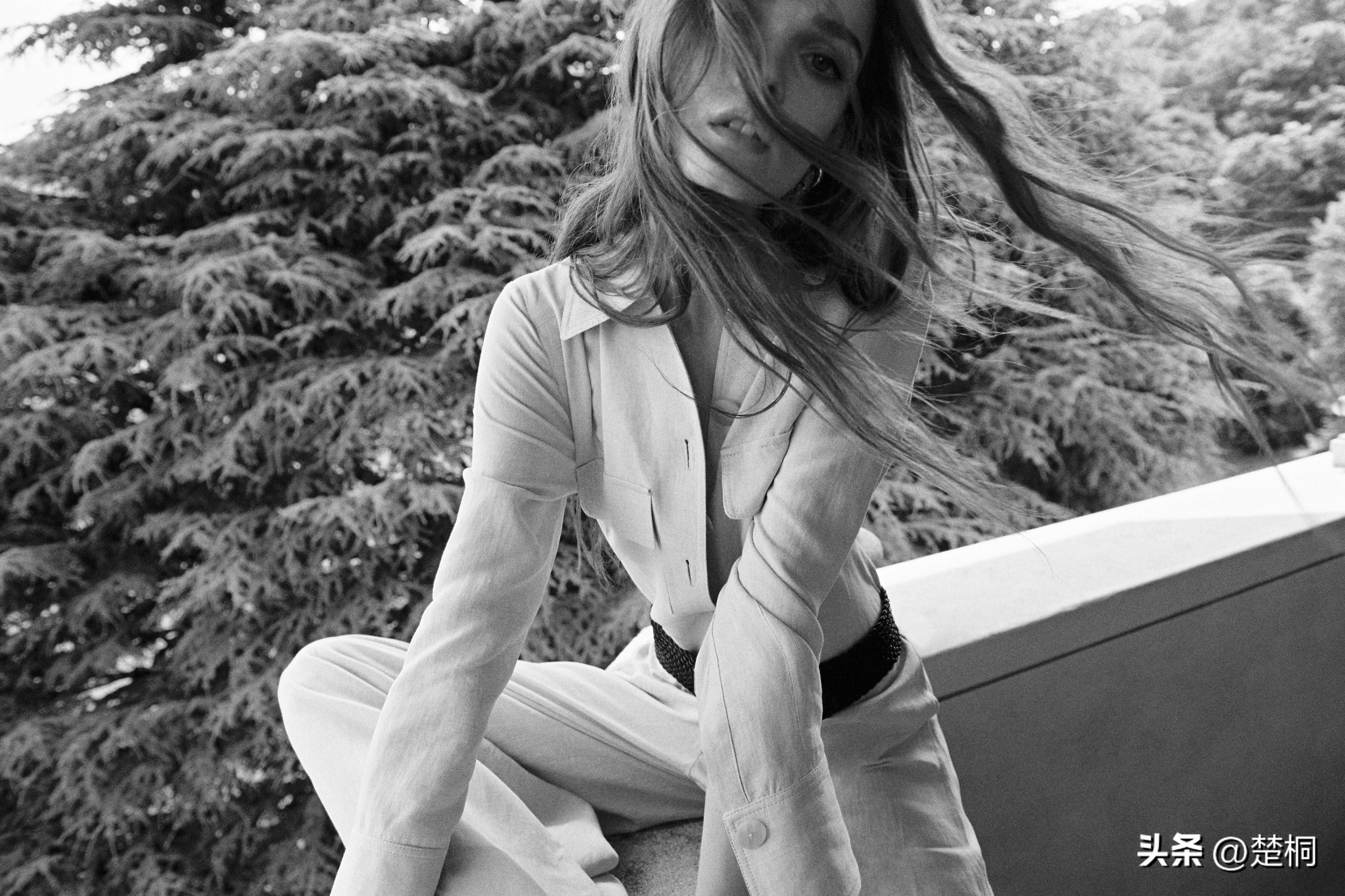 美国超模露露·坦尼，麦西姆杜特夏季新品宣传摄影