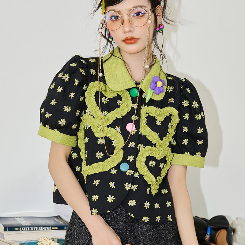 早春就要穿亮色系的,这个春天这样穿更好看时尚又减龄