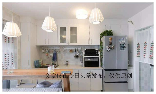 买了两个冰箱,冰箱十字门和四开门冰箱哪个好