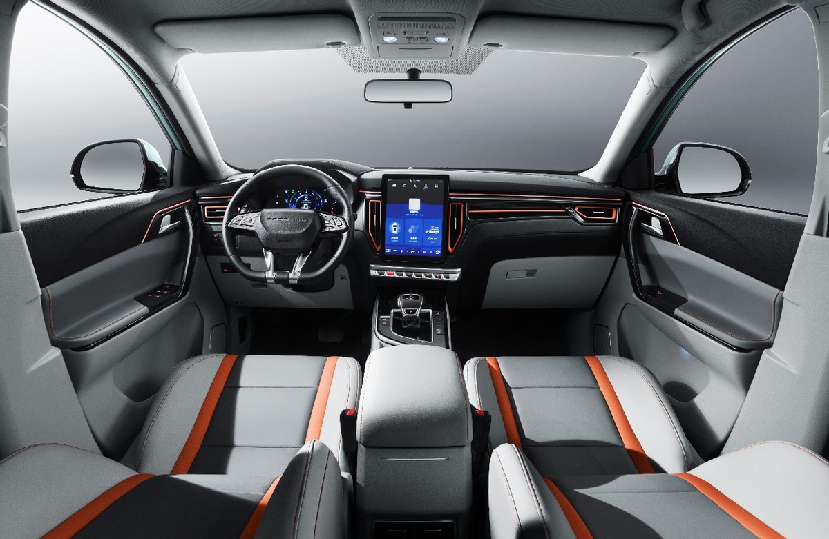 风行t5盛世款对比风行t5马赫版,东风风行t5马赫版是面包车底盘吗