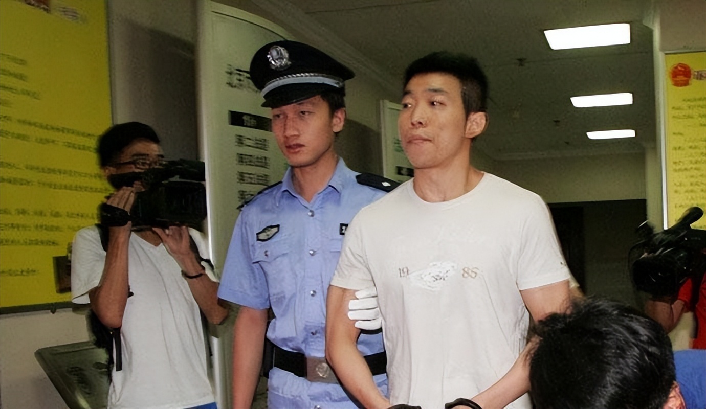 白静嫁入豪门后仅2年被丈夫刺死,白静悲惨的婚姻