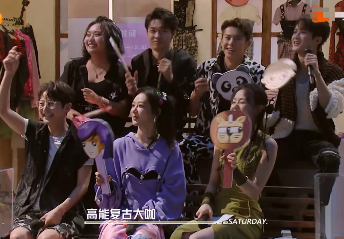 鏉ㄧ传浣曠倕鍥炬枃,鏉ㄧ传鍜屼綍鐐呯殑鐓х墖