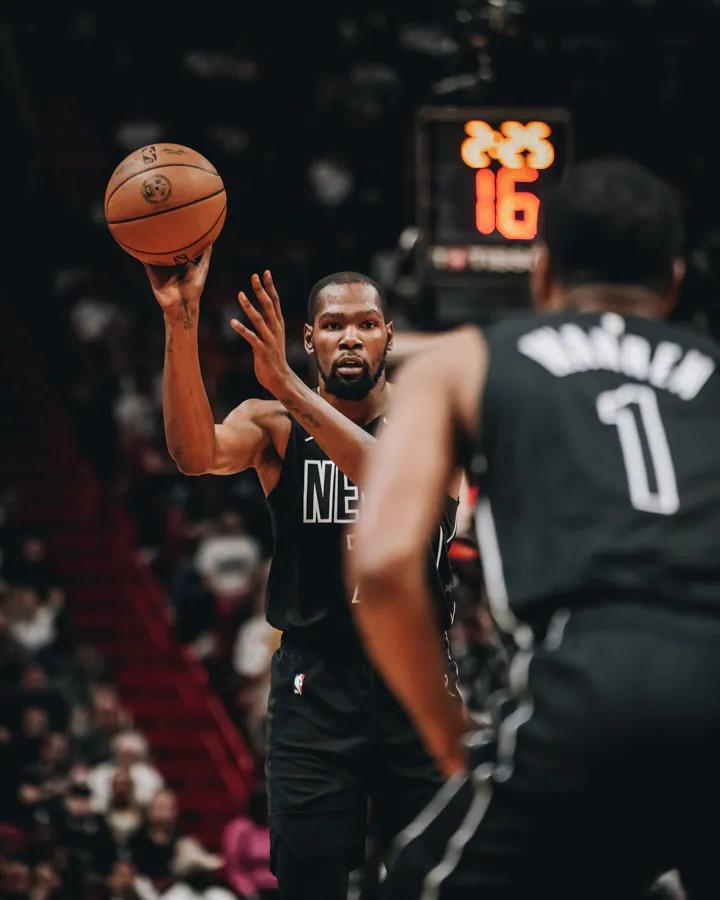 kd受伤迈尔斯,kd受伤了吗