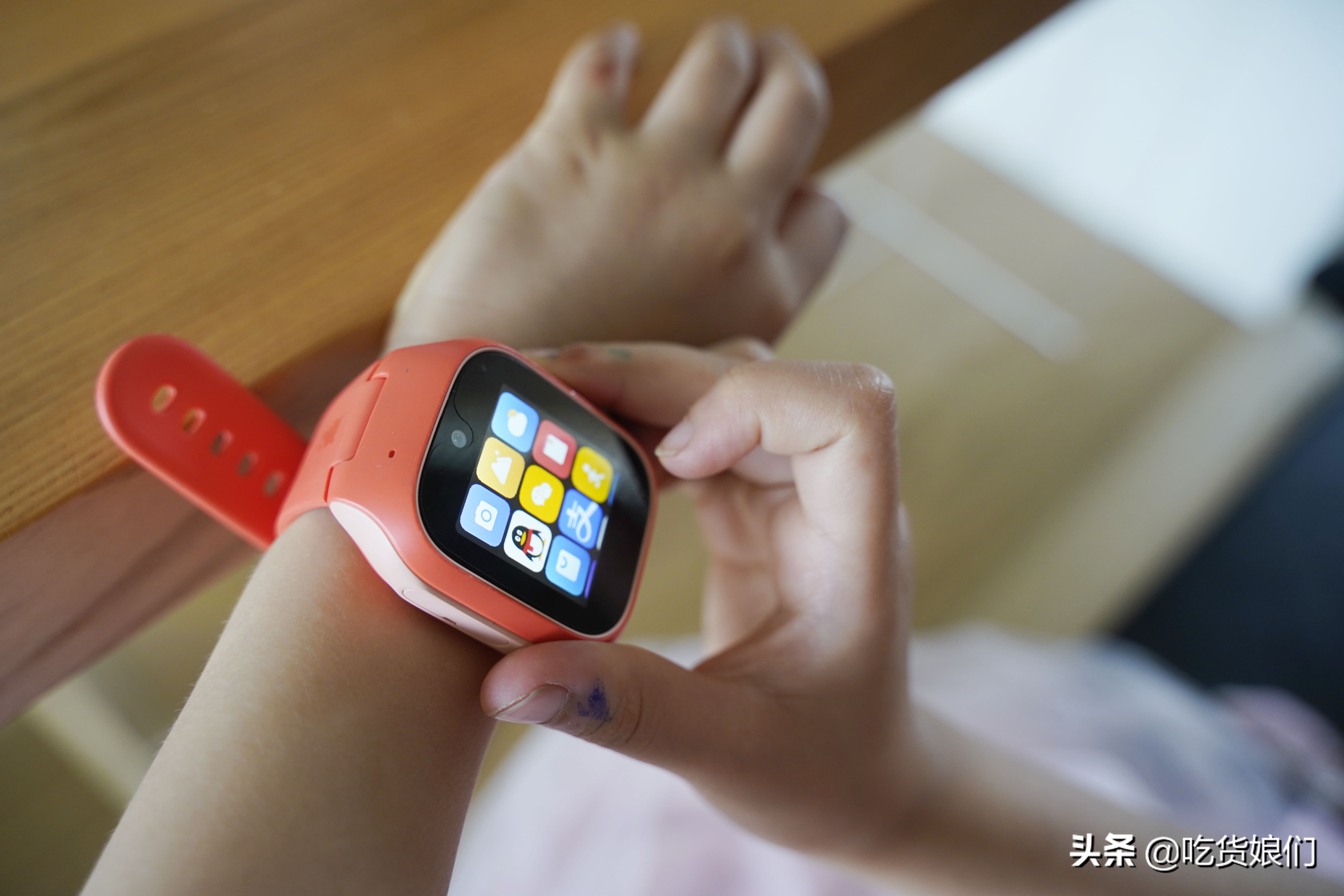 米兔儿童电话手表6c499,儿童电话手表测评米兔6C