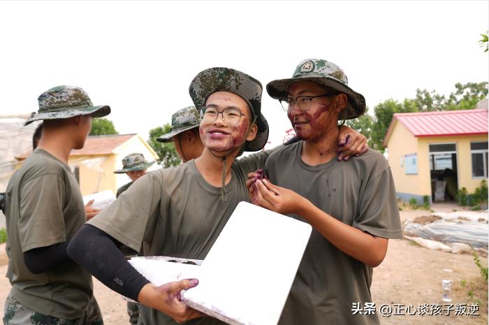 父母如何巧妙教育叛逆期初中生,父母如何教育叛逆期孩子视频