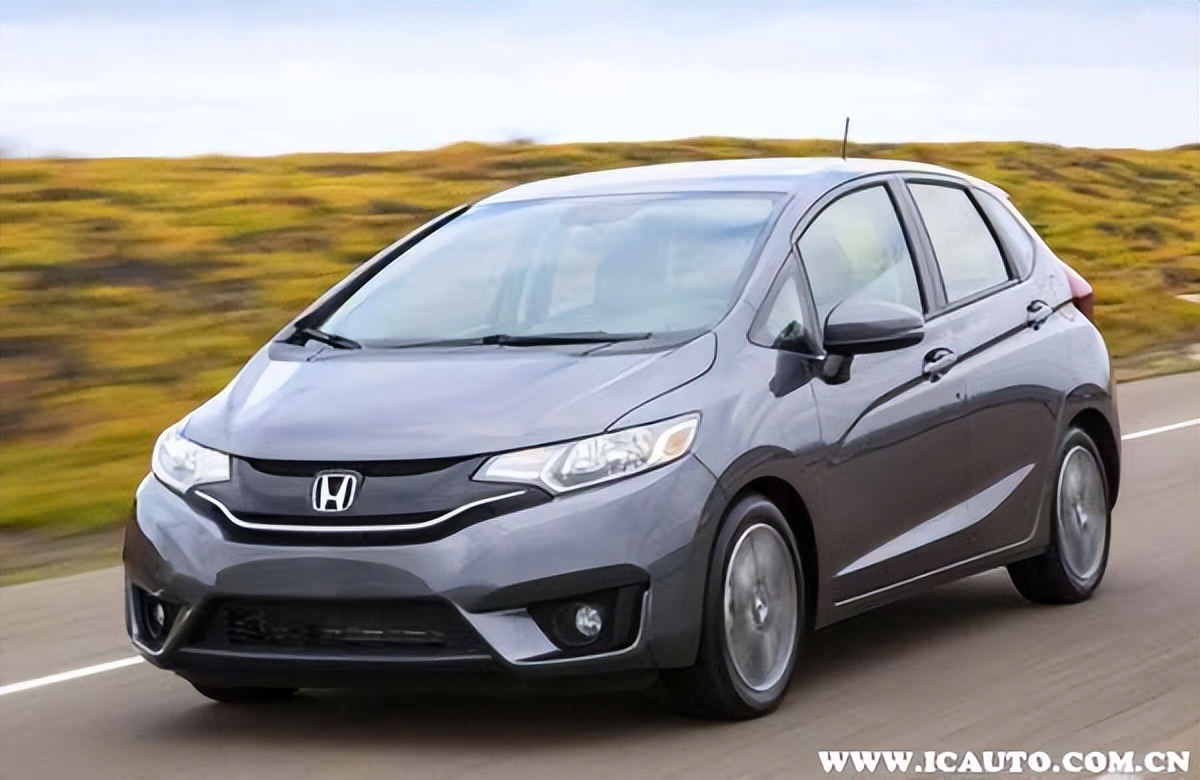 为什么二代飞度比一代飞度油耗大,为什么二代飞度最经典