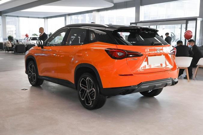 名爵mgone实测油耗,181马力百公里油耗