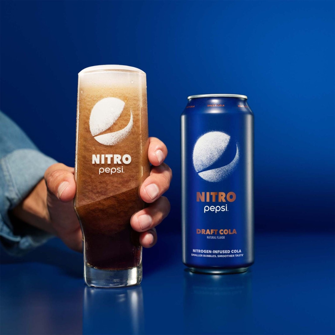 百事新品蓝色可乐,百事可乐2020新版碳酸饮料