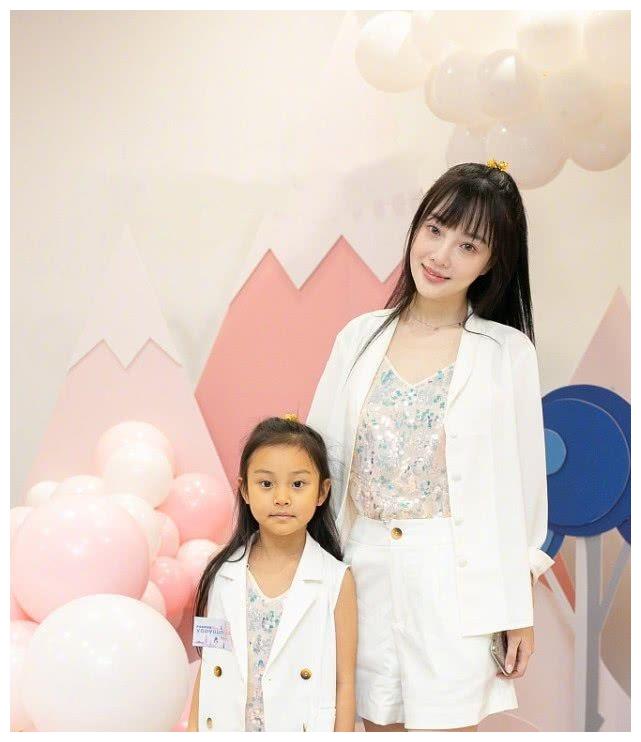 李小璐甜馨现在的情况,李小璐甜馨最新消息