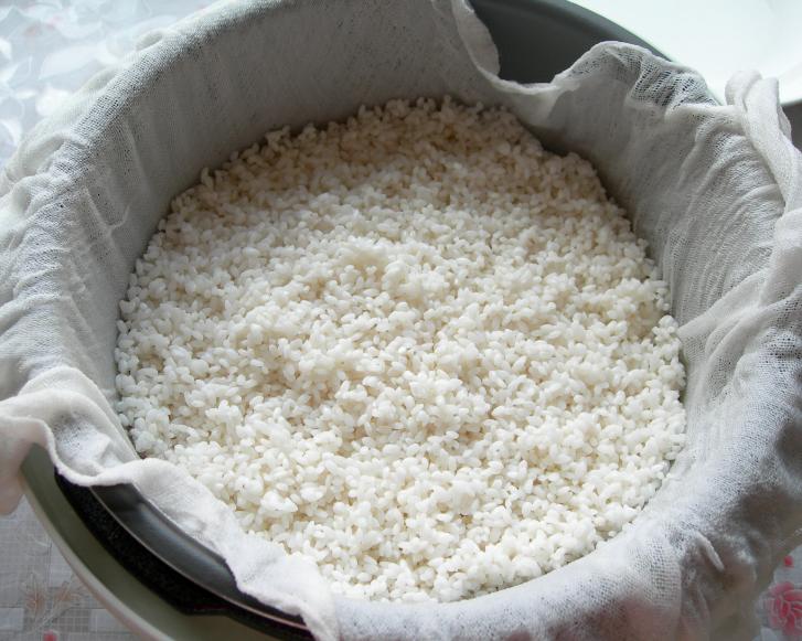 家庭自制米酒的简单做法,家庭米酒制作方法及步骤