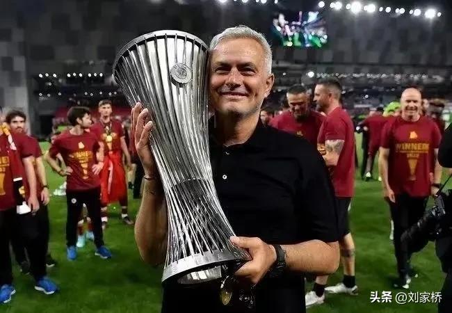 齐达内穆里尼奥安切洛蒂阿莱格里,穆里尼奥丑陋的摆大巴足球战术