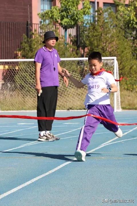 扬体育精神展学子风采,小学运动会弘扬体育精神