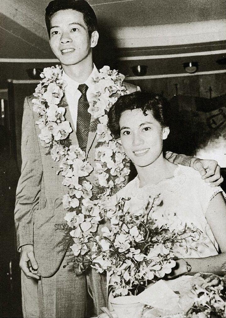 恋人妻、追青霞、混黑道、建豪宅，“武侠片之父”的江湖往事……