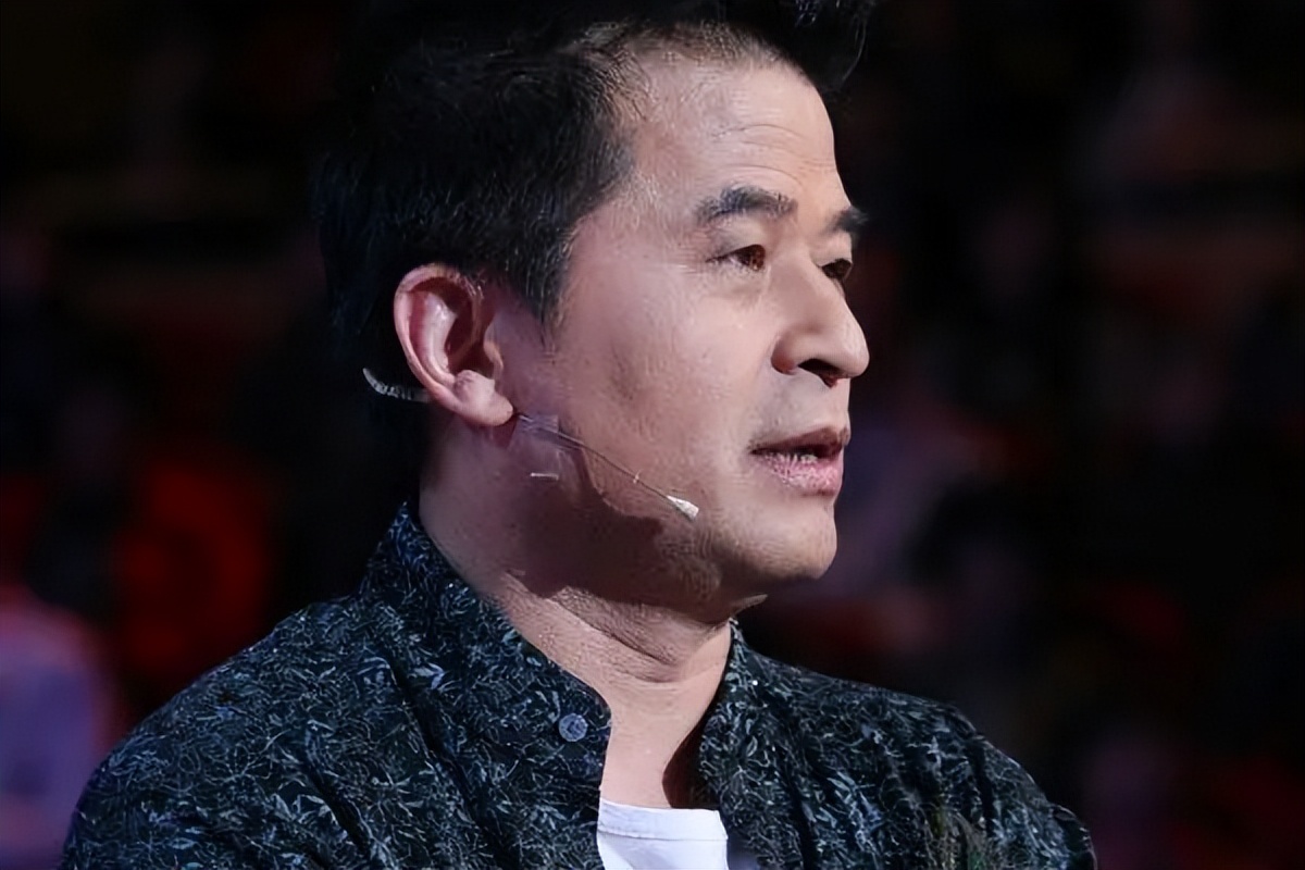 64岁毕福剑近况曝光！曾祸从口出被央视开除，如今竟成了如此模样