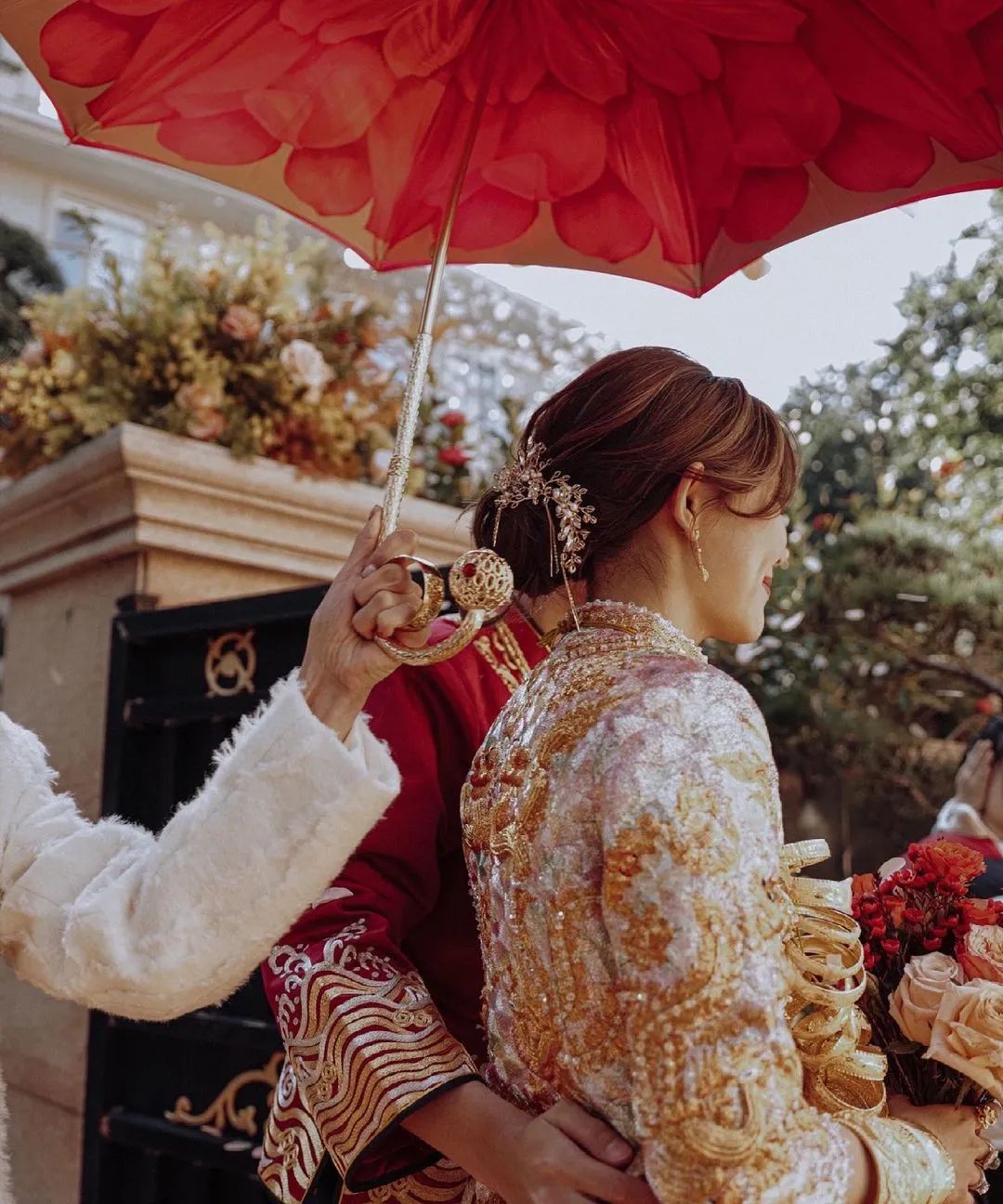 1万块钱可以买小雨伞吗,1万元以下雨伞